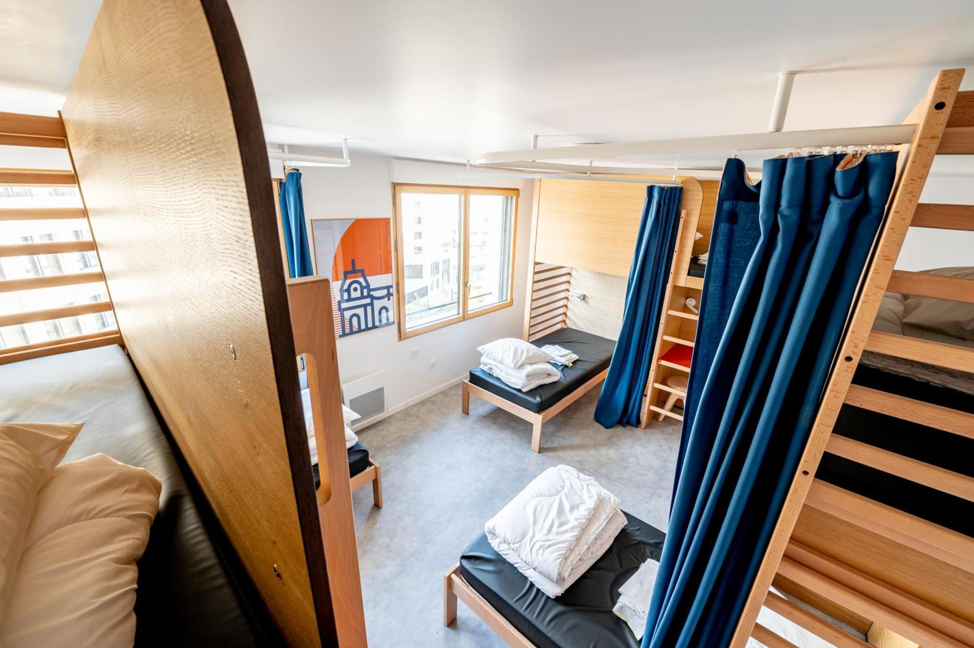 Ucpa Sport Station Hostel Paris Ngoại thất bức ảnh