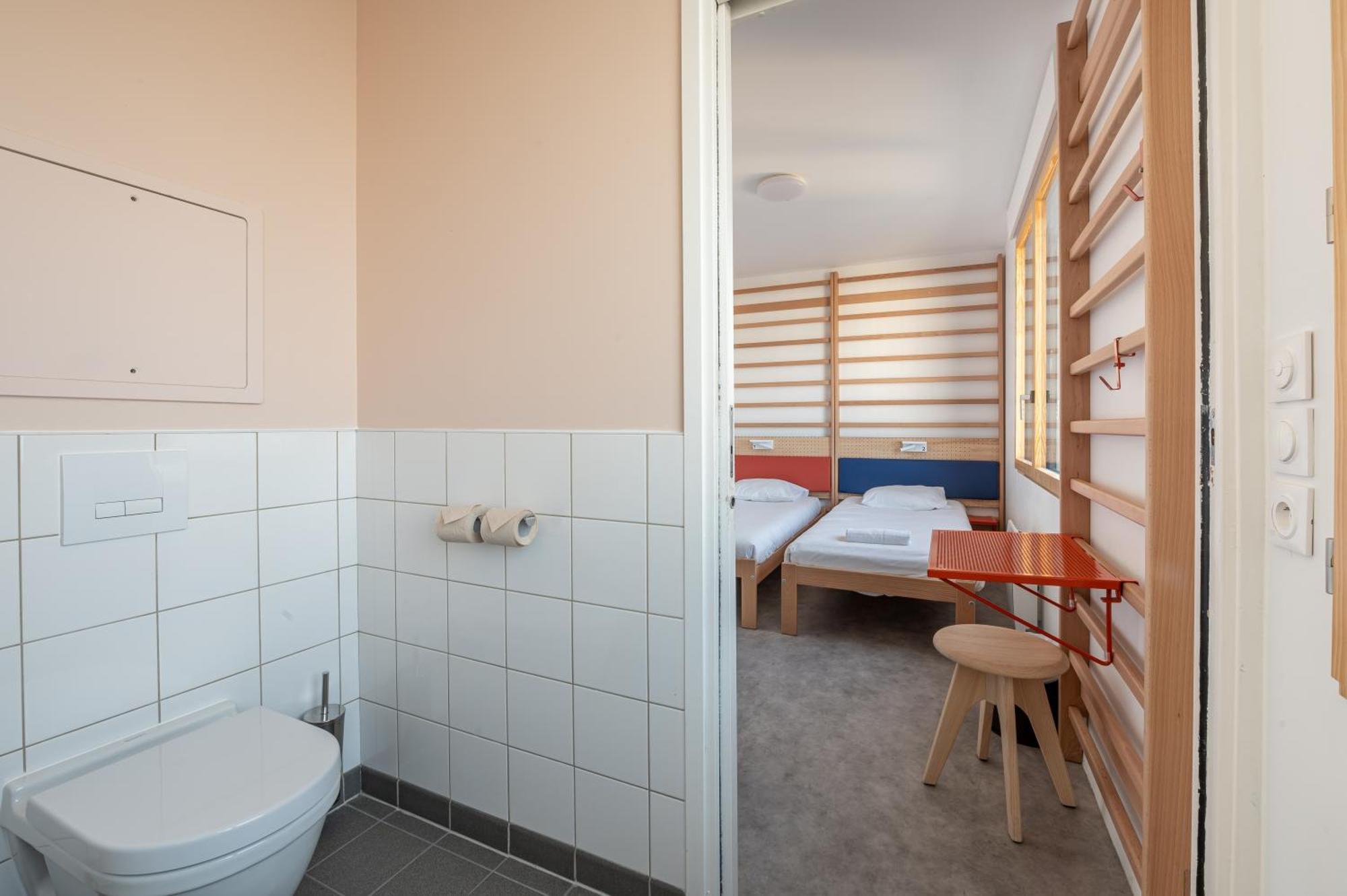 Ucpa Sport Station Hostel Paris Ngoại thất bức ảnh