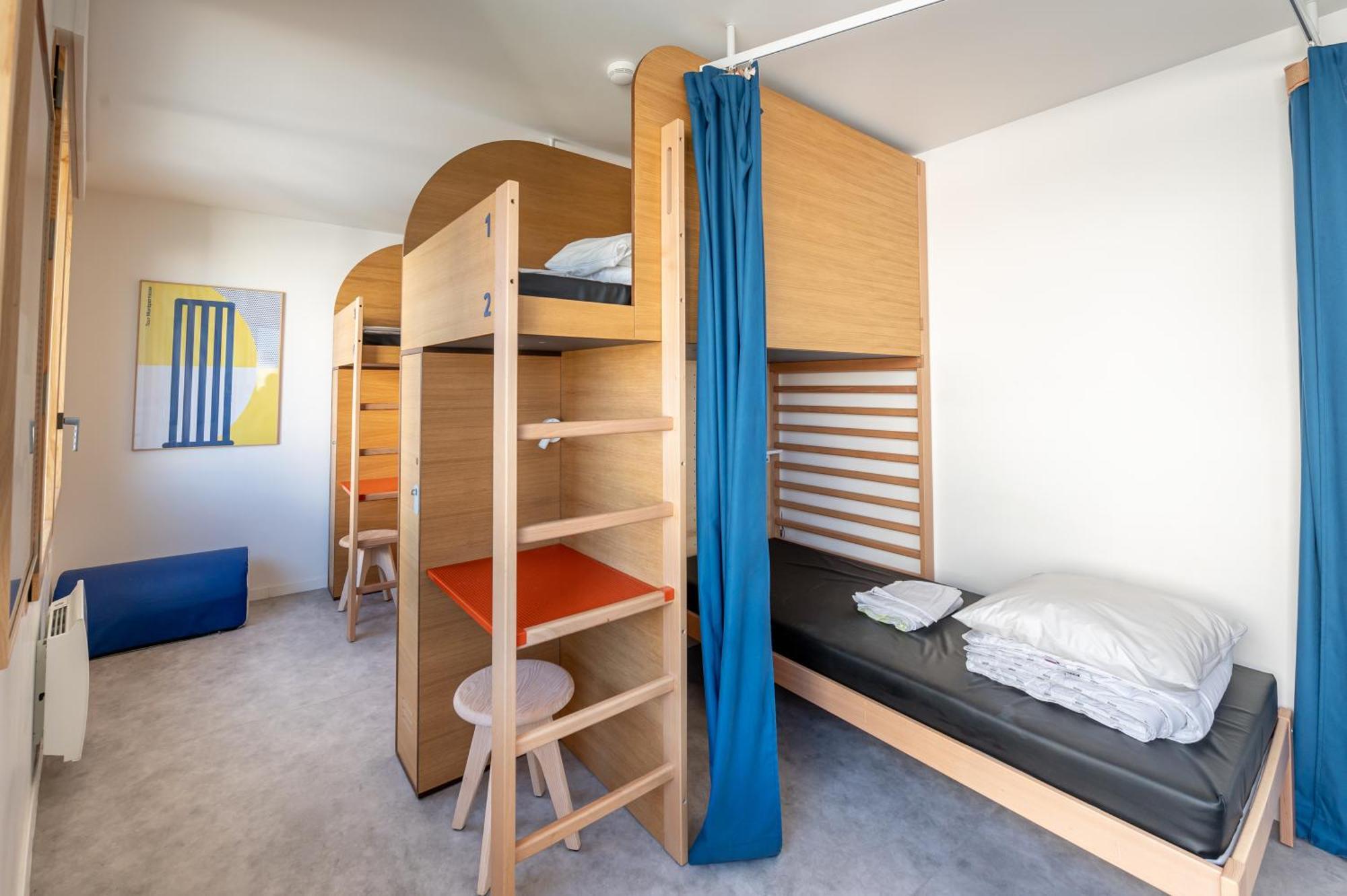 Ucpa Sport Station Hostel Paris Ngoại thất bức ảnh