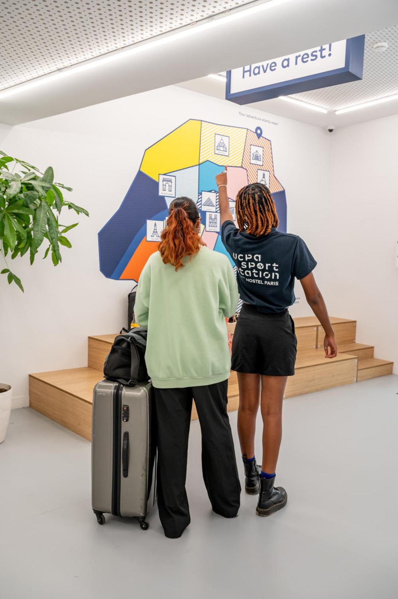 Ucpa Sport Station Hostel Paris Ngoại thất bức ảnh