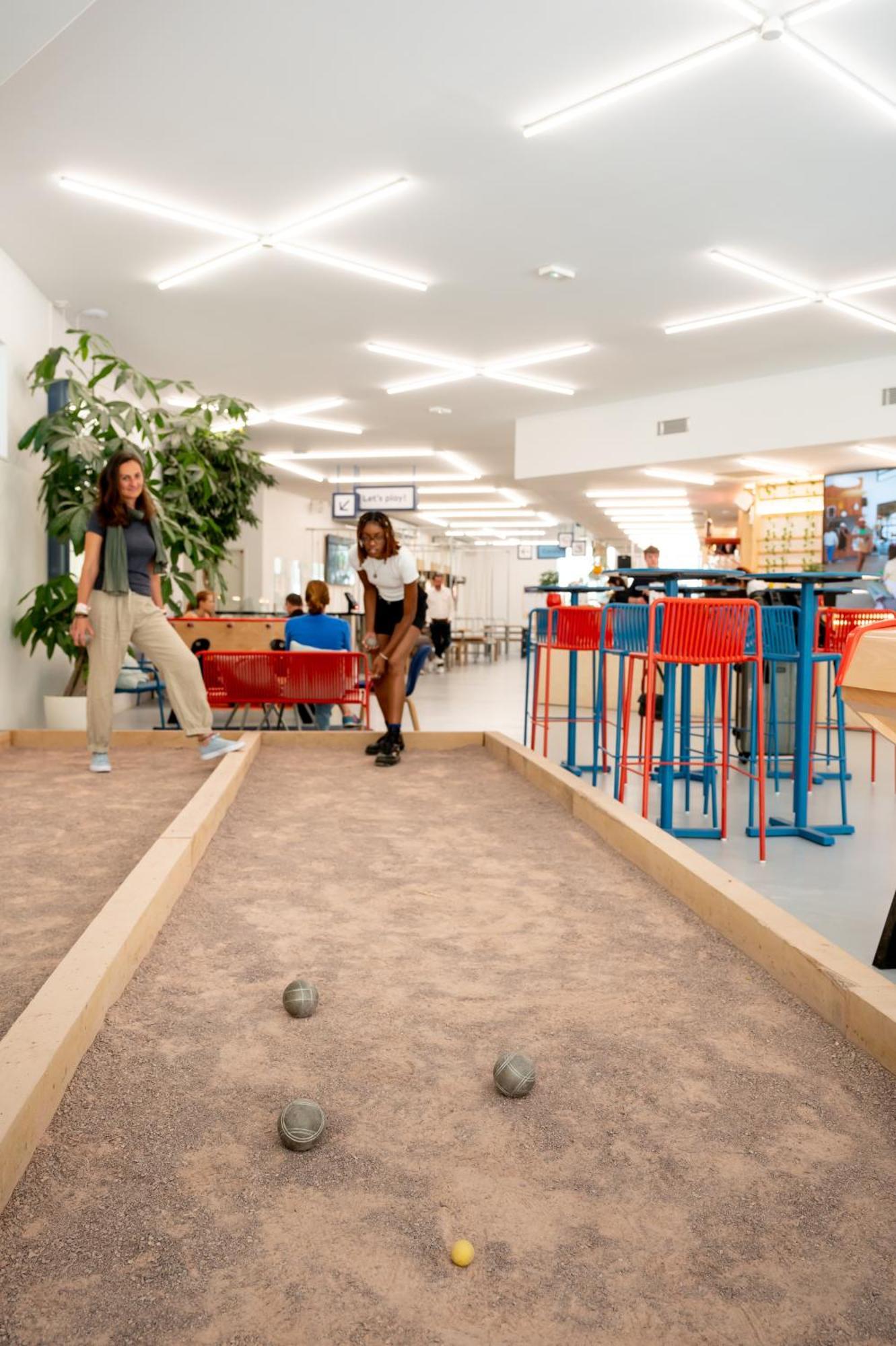 Ucpa Sport Station Hostel Paris Ngoại thất bức ảnh